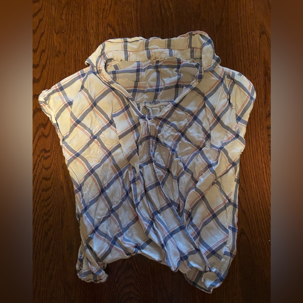 Plaid cap sleeve crossover tee